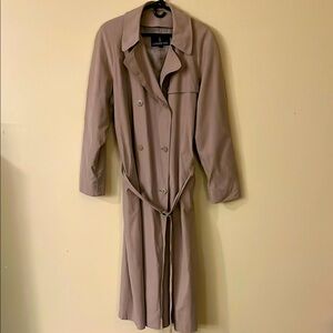 London Fog Tan Trench Coat with Belted Waist and Classic Design
